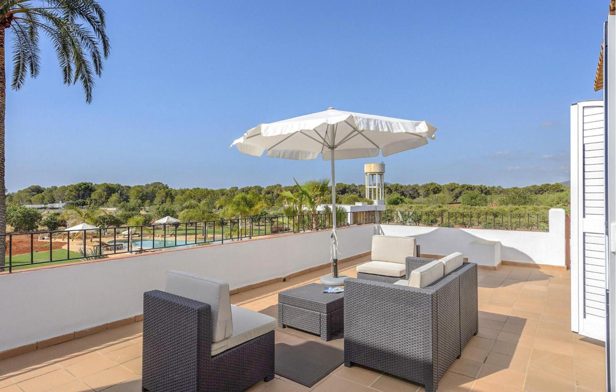 Villa Cometa Santa Eularia des Riu Eksteriør bilde